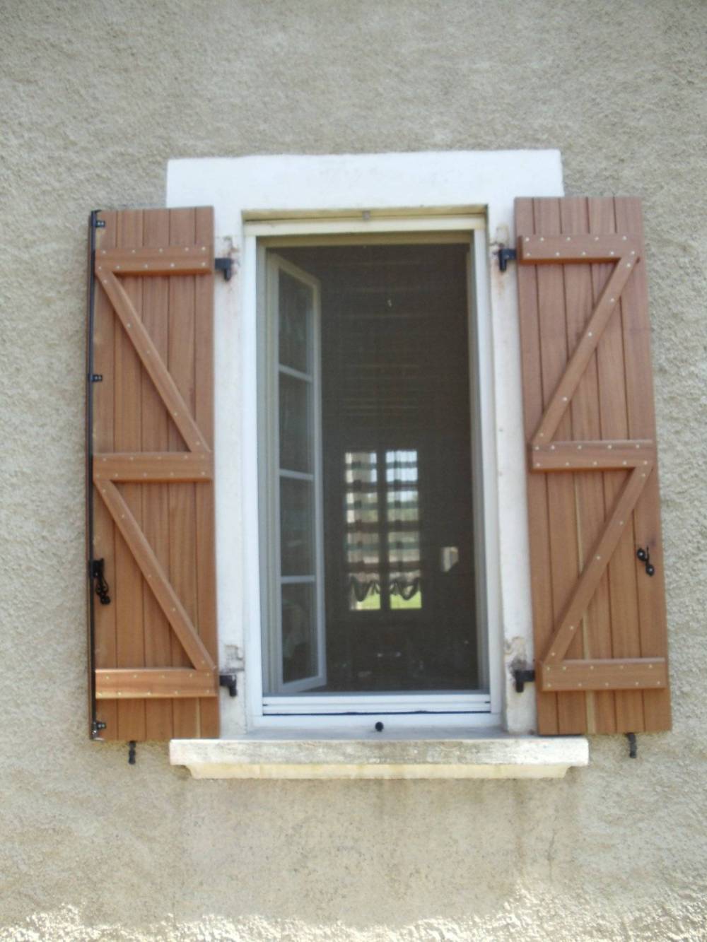 volet-bois-1